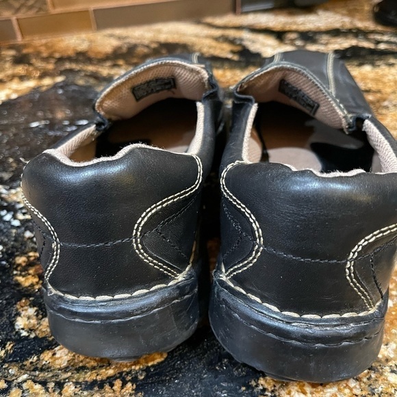 Sketchers size 10 Black loafer slip ons - Picture 3 of 6
